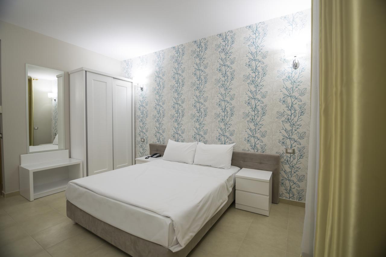 Sun Hotel ドゥラス エクステリア 写真