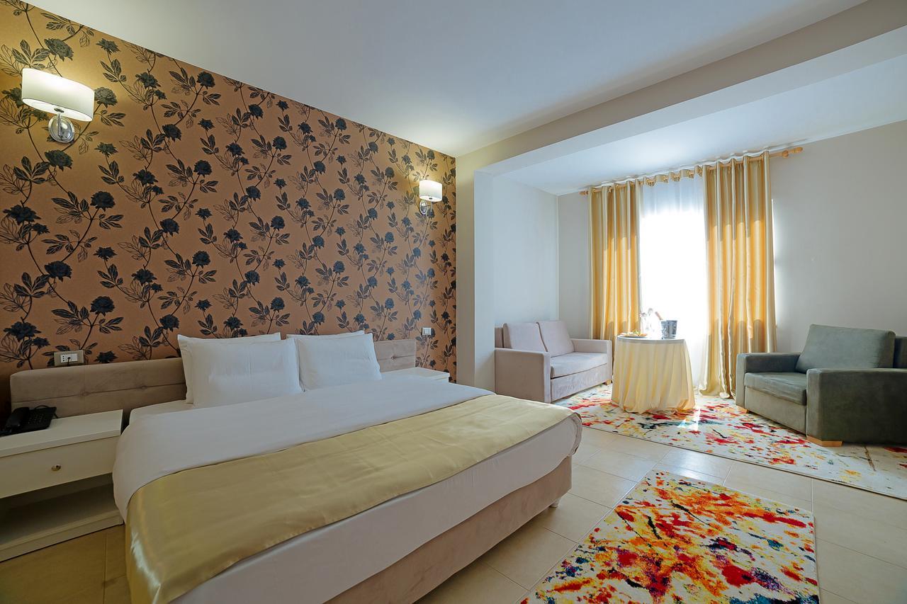 Sun Hotel ドゥラス エクステリア 写真